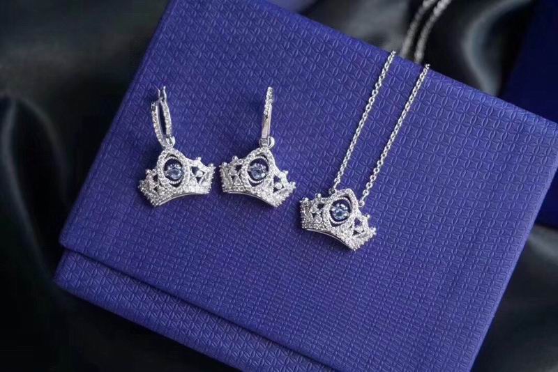 Swarovski Necklace 07yxh12